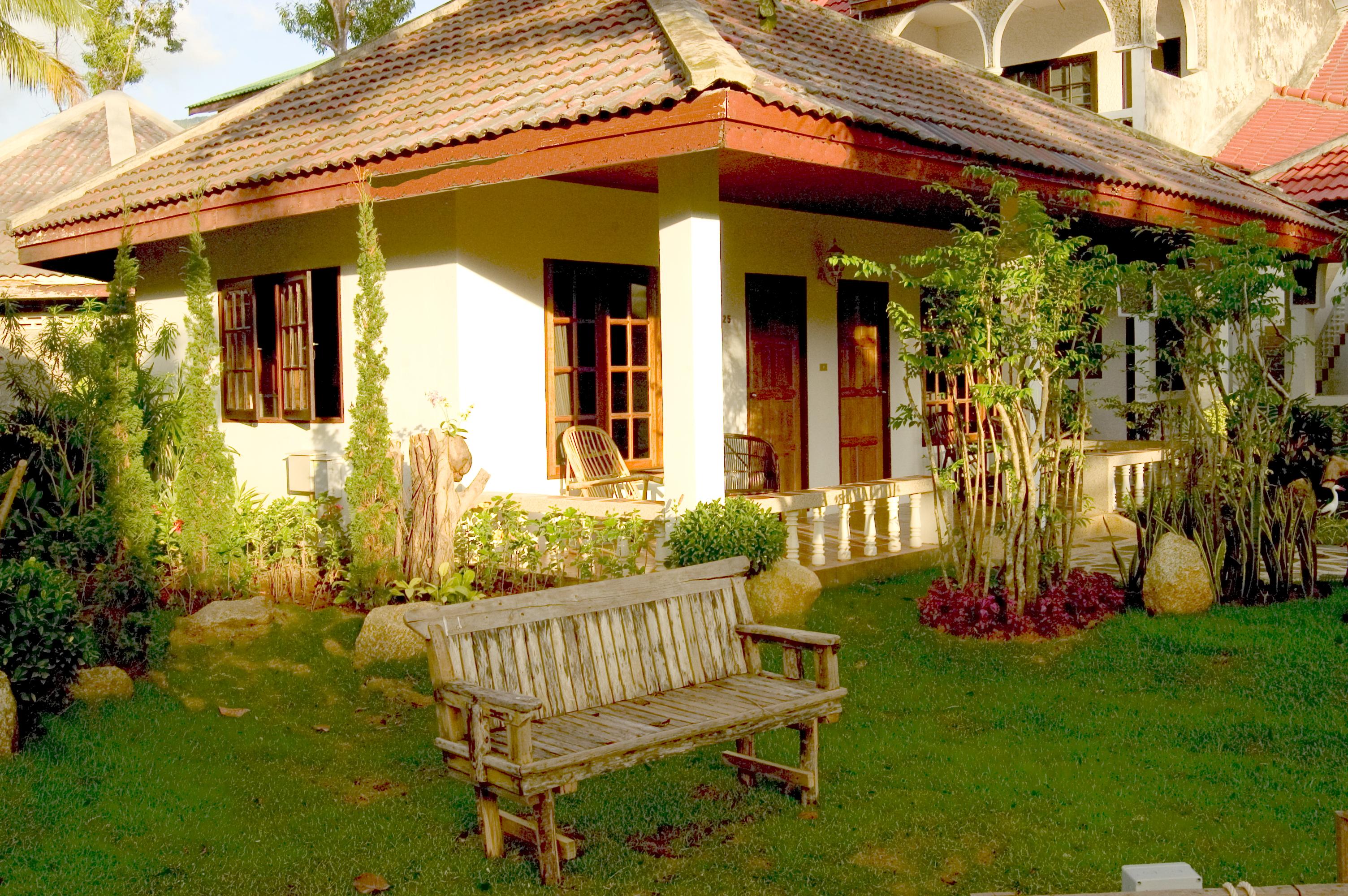 Tropica Bungalow Beach Hotel Patong Bagian luar foto