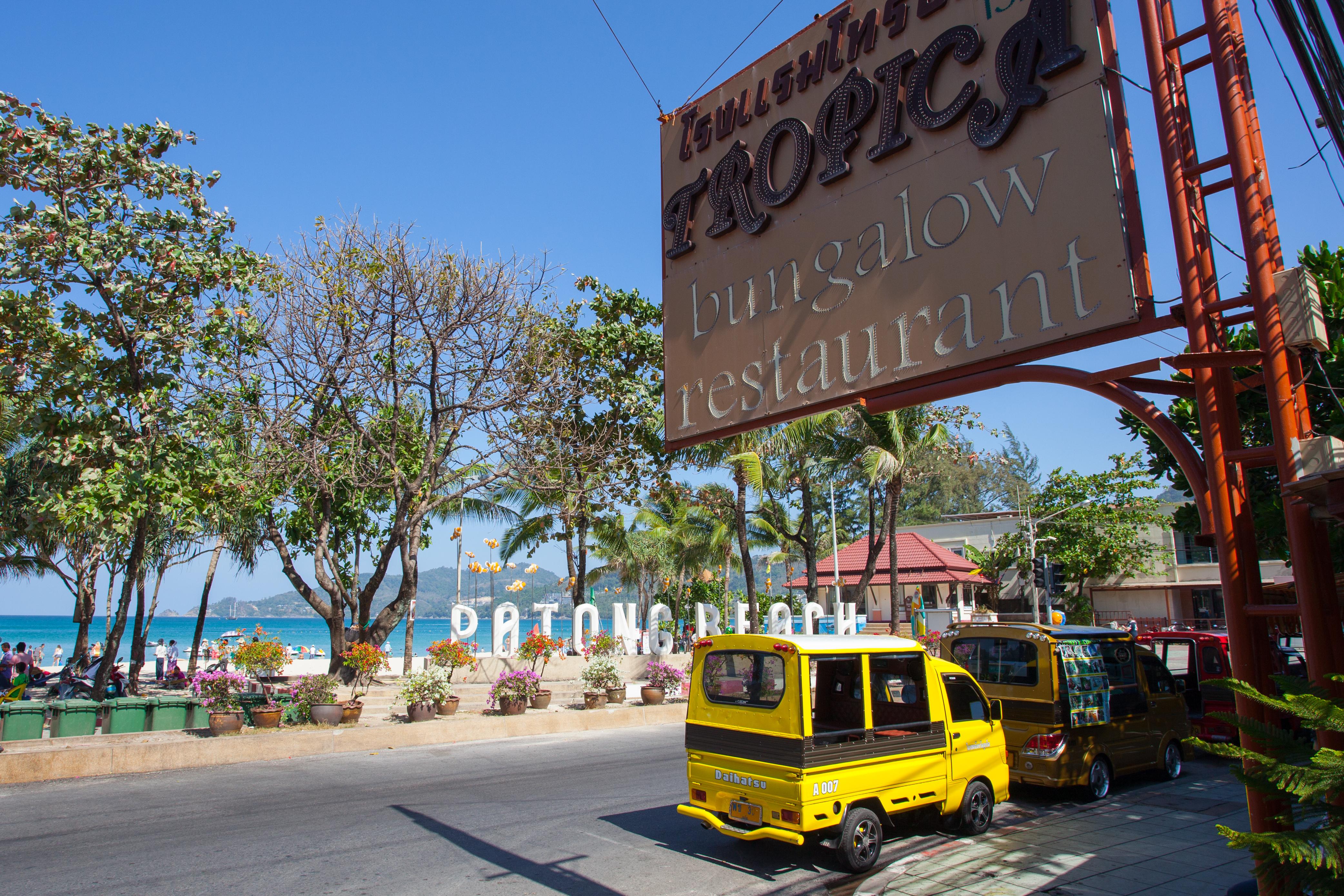 Tropica Bungalow Beach Hotel Patong Bagian luar foto
