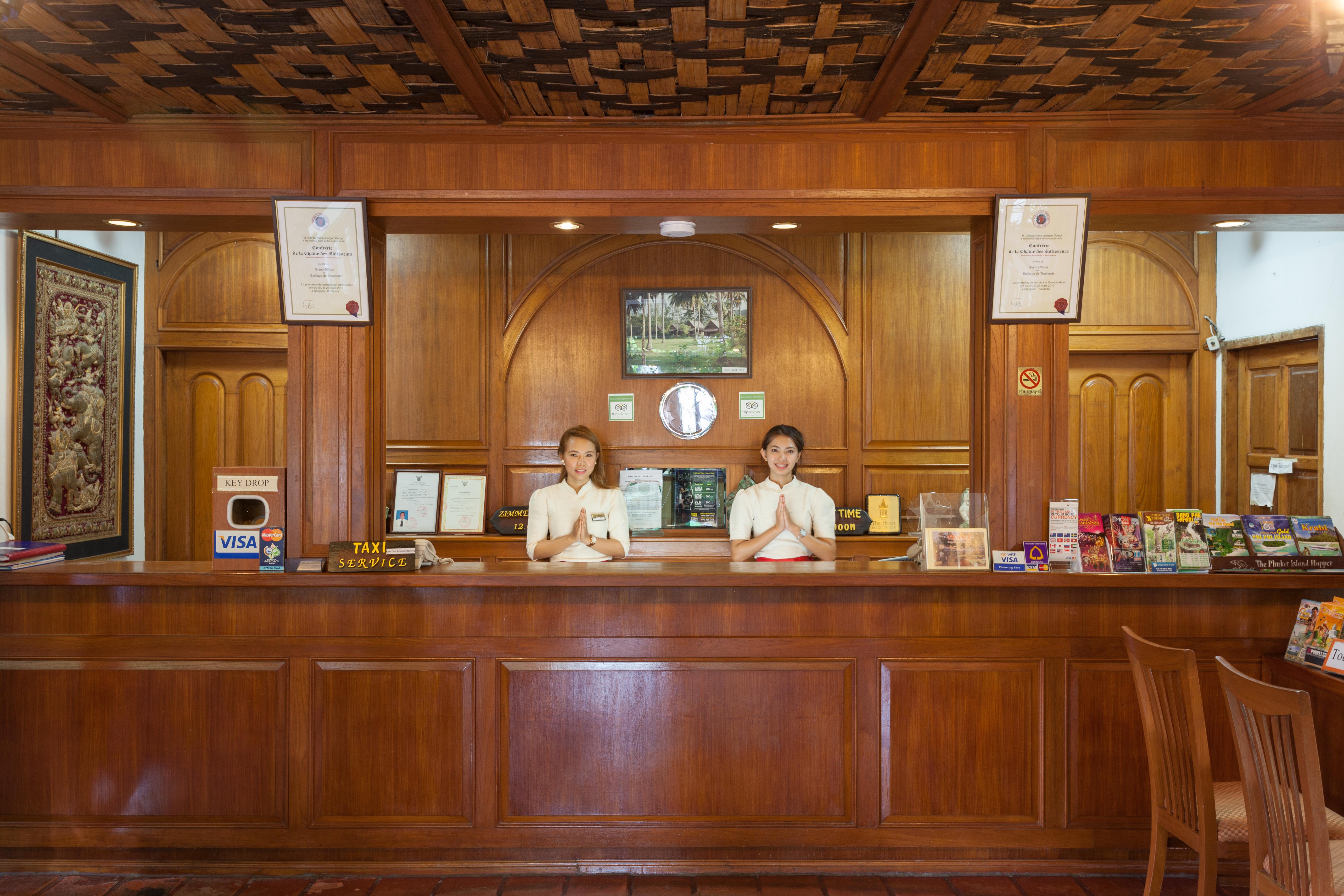 Tropica Bungalow Beach Hotel Patong Bagian luar foto