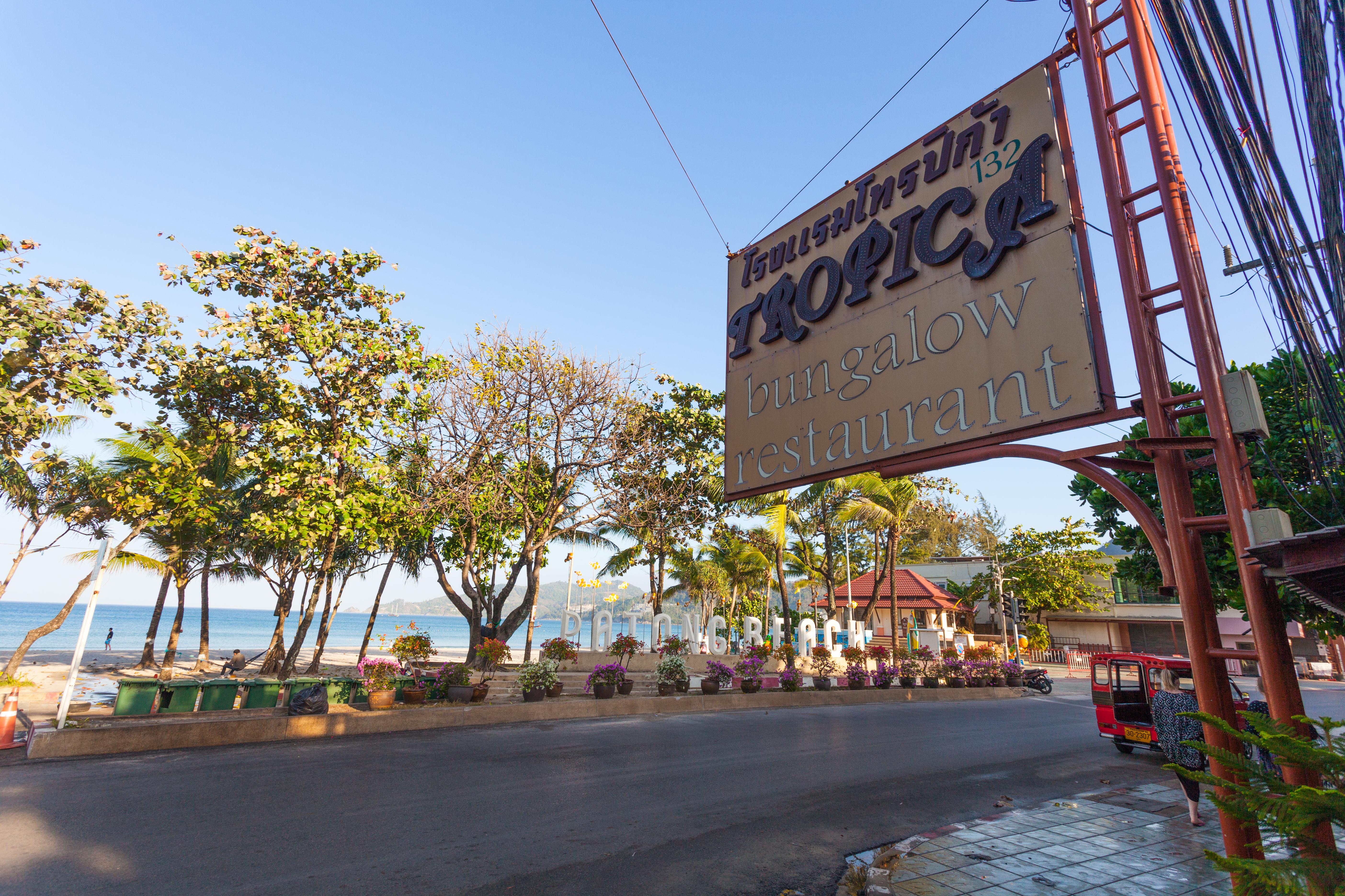 Tropica Bungalow Beach Hotel Patong Bagian luar foto