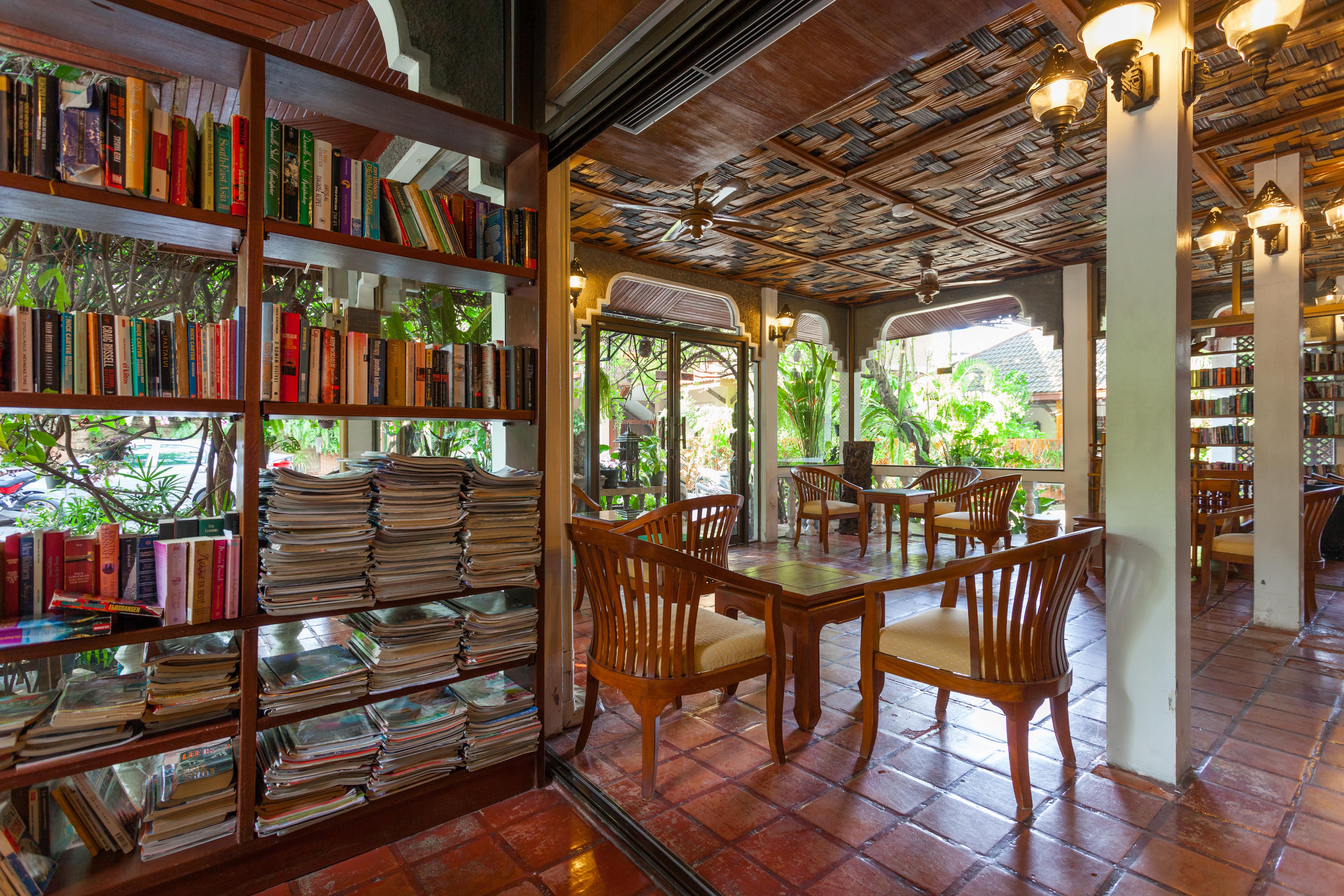 Tropica Bungalow Beach Hotel Patong Bagian luar foto