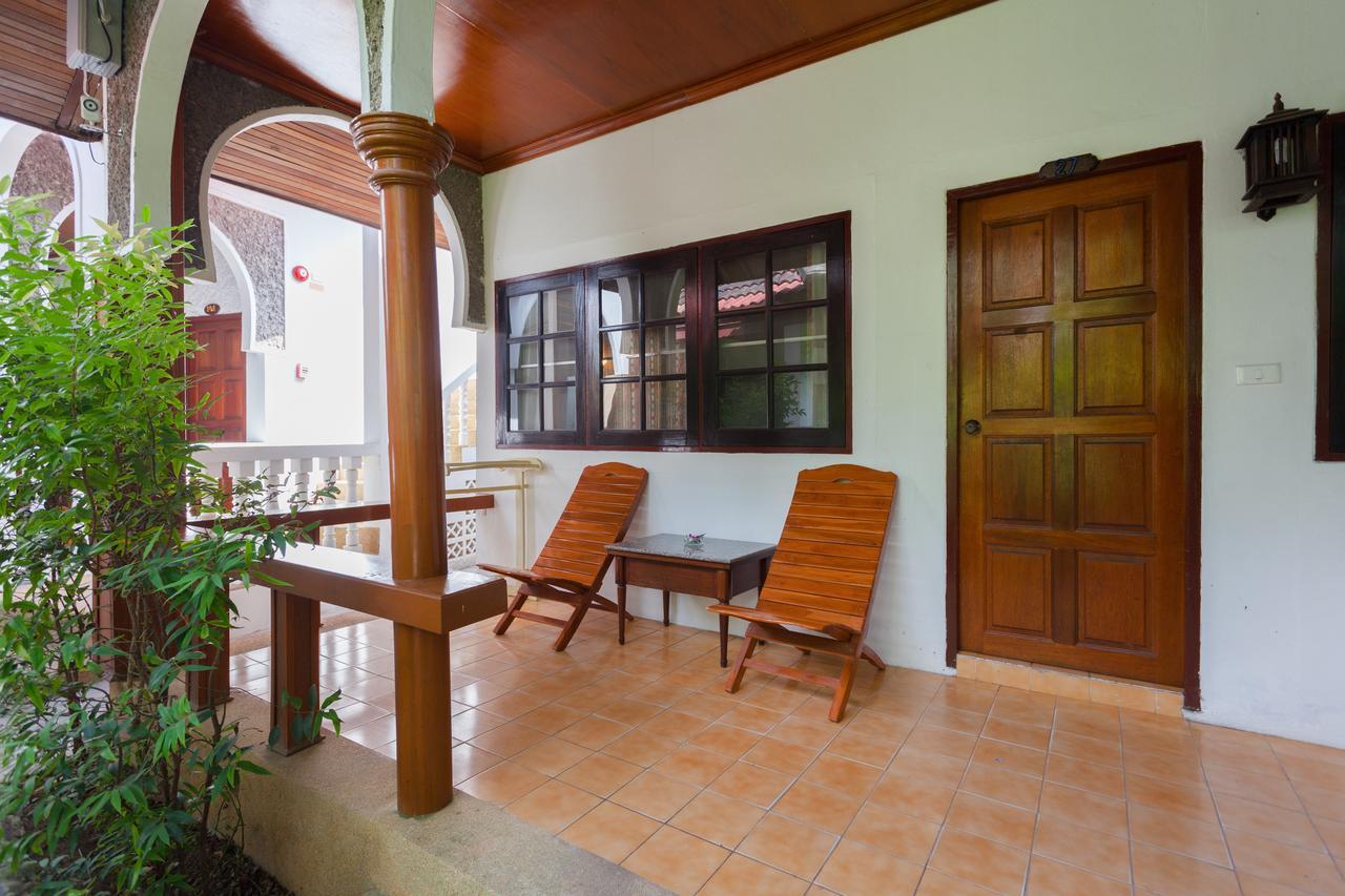 Tropica Bungalow Beach Hotel Patong Bagian luar foto